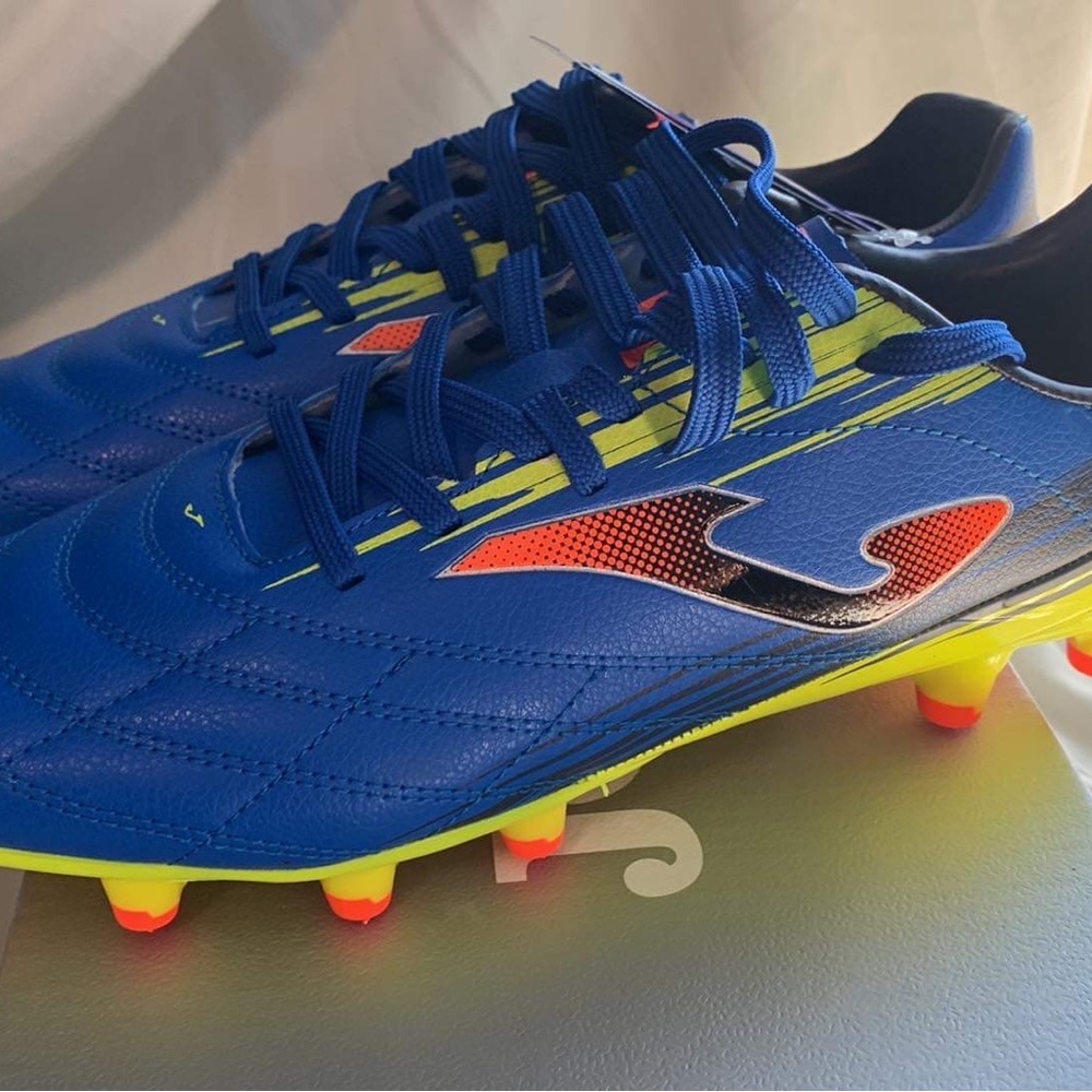 Cleats - image 2